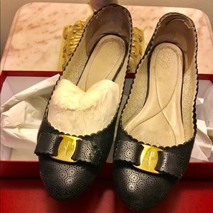 Ferragamo Varina Bow Flats, Sz 8